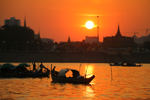 Phnom Penh: crucero al atardecer con cerveza y bebidas ilimitadas