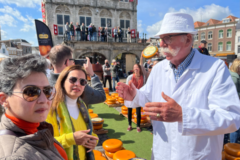 Depuis Amsterdam : excursion d'une journée au Gouda, aux sorcières et au fromage en voiture