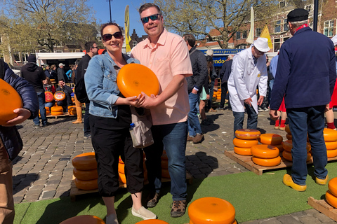 Depuis Amsterdam : excursion d'une journée au Gouda, aux sorcières et au fromage en voiture