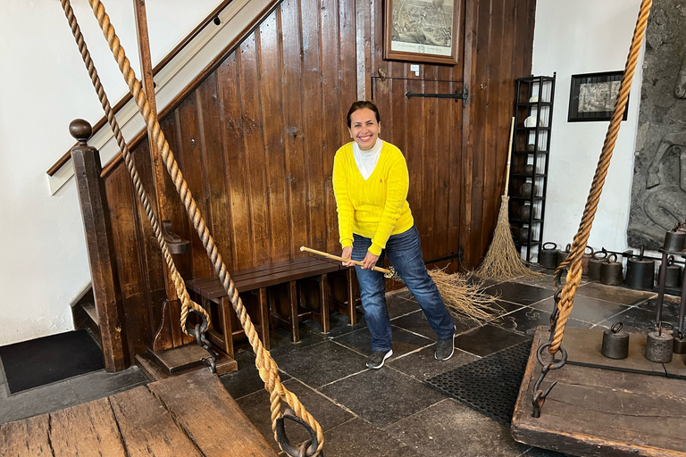 Depuis Amsterdam : excursion d'une journée au Gouda, aux sorcières et au fromage en voiture