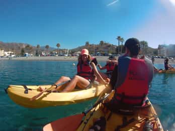 Vanuit Málaga: Kliffen van Maro-Cerro Gordo kajaktocht met gids