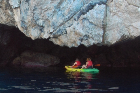 Desde Málaga: tour guiado en kayak por los acantilados de Maro-Cerro Gordo