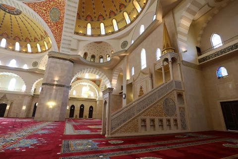 Dubai: Fujairah, Sheikh Zayed Mosque, & Khor Fakkan Day Trip