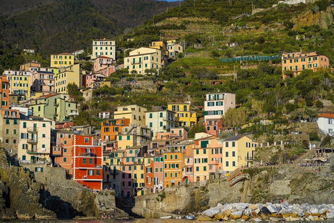 From Levanto or Monterosso: Guided Cinque Terre Boat Cruise From Levanto or Monterosso: Guided Cinque Terre Boat Cruise