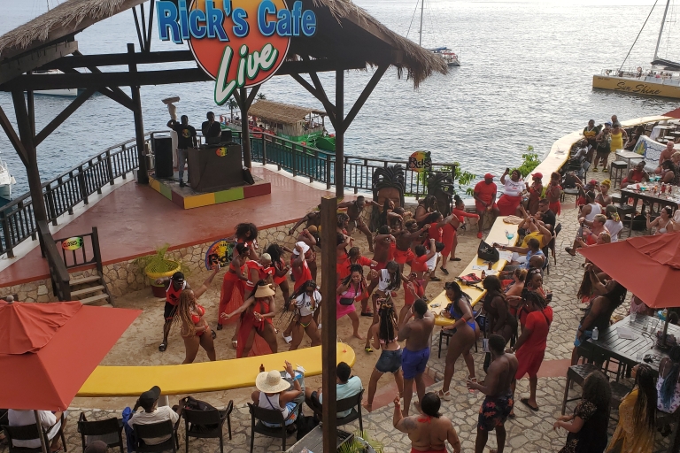 De Montego Bay: excursion d'une journée au coucher du soleil à Negril Beach et au Rick's Cafe
