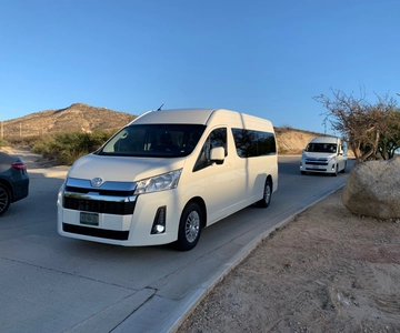 Los Cabos: Roundtrip Airport Transfer