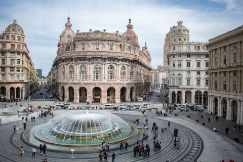 Genoa: First Discovery Walk and Reading Walking Tour