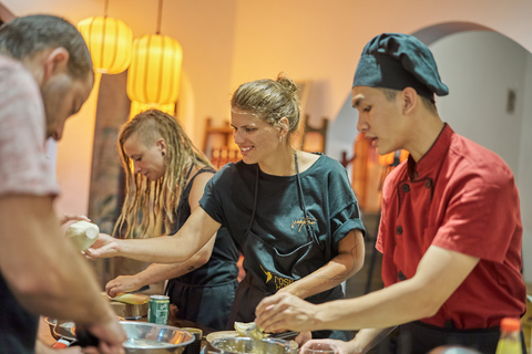 Hanoi: clase de cocina en una villa local con recorrido por el mercado