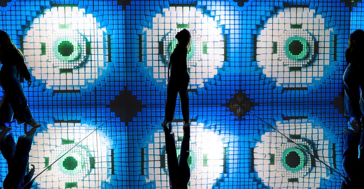 Afbeelding 1 van Eindhoven: Motion Experience Lichtkunst Speeltuin Ticket