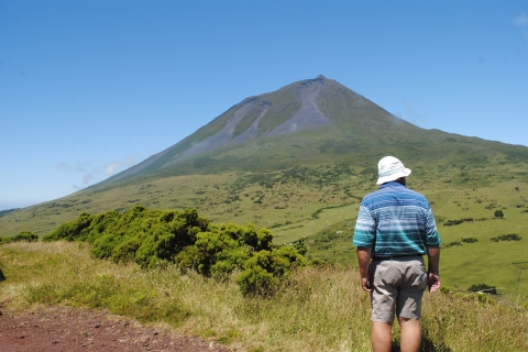 Von Madalena aus: Geführte Tagestour zu den Vulkanen und Seen des Pico