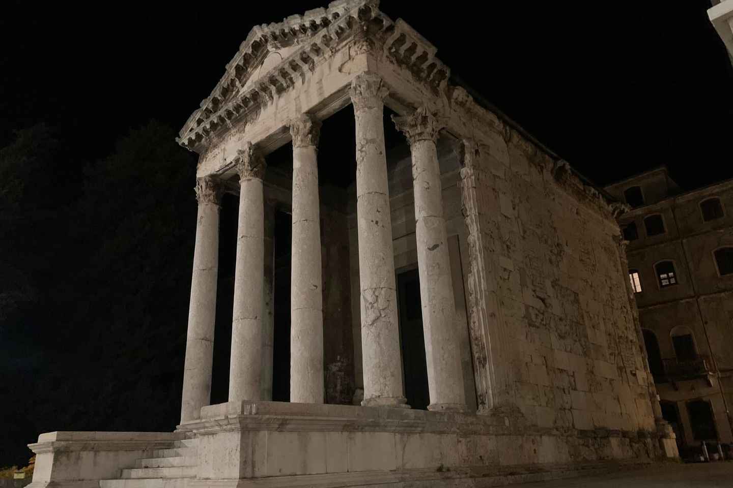 Pula Past & Present: A Guided Adventure