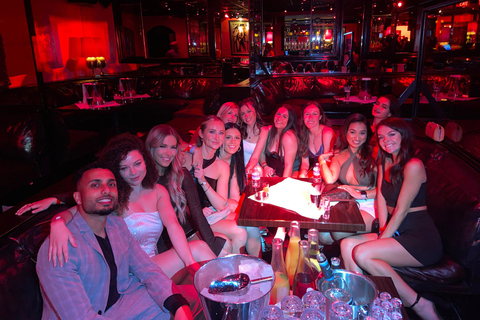 لاس فيغاس: تجربة الزحف إلى النادي الليلي وحافلة الحفلات