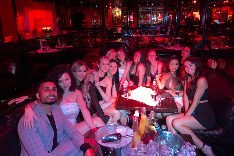 لاس فيغاس: تجربة الزحف إلى النادي الليلي وحافلة الحفلات