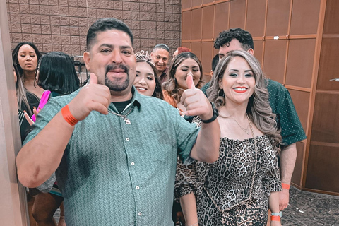 لاس فيغاس: تجربة الزحف إلى النادي الليلي وحافلة الحفلات