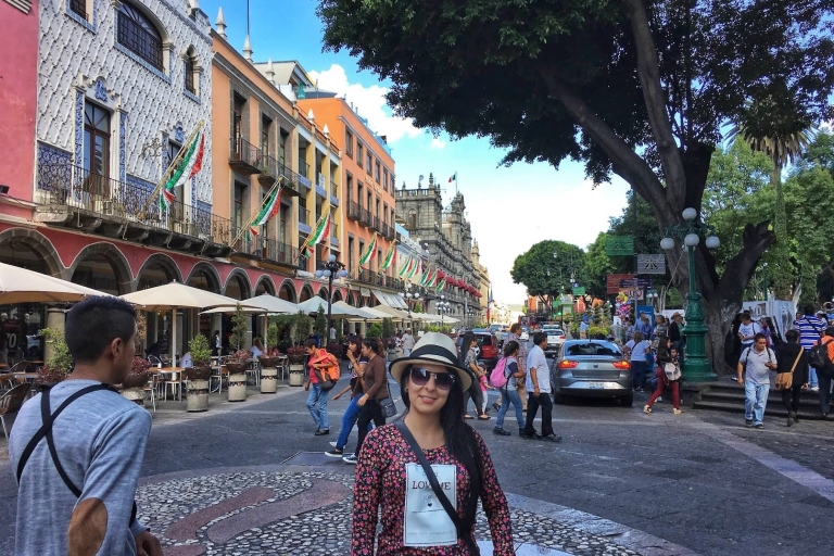 Vanuit Mexico-Stad: dagtour Puebla en CholulaMet 5-gangenlunch
