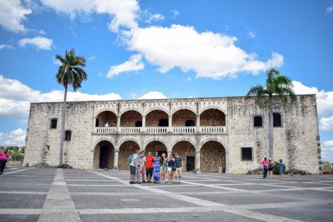 Punta Cana: excursión de un día a Santo Domingo con tickets y almuerzo