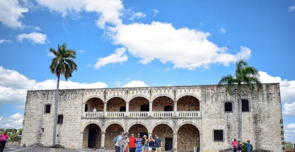 Punta Cana: Santo Domingo Day Trip with Tickets and Lunch