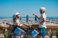 Lione, 2 ore panoramica E-Bike Tour - Hizvo