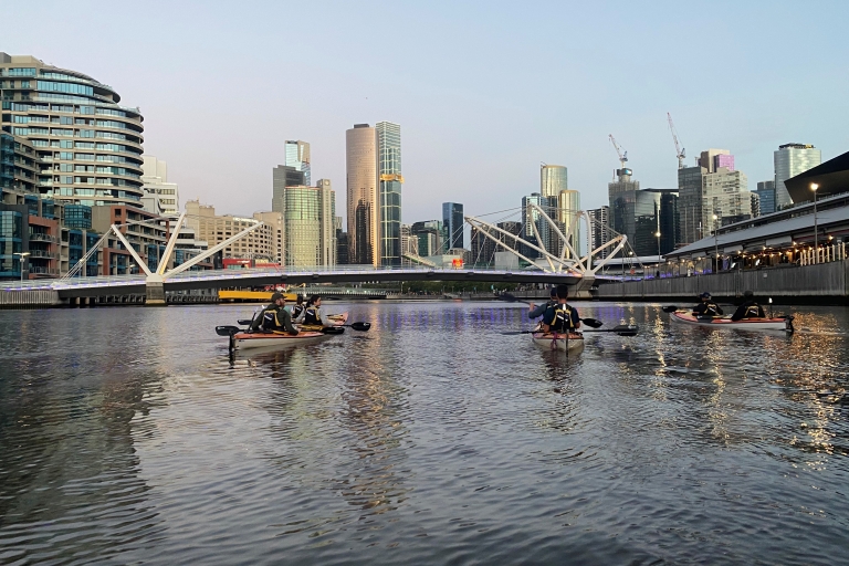 Excursión en kayak por la luna de Melbourne