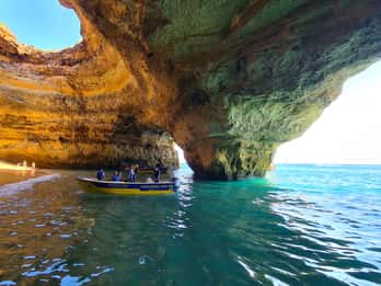 Desde Benagil: Tour en barco por la costa con la cueva de Benagil