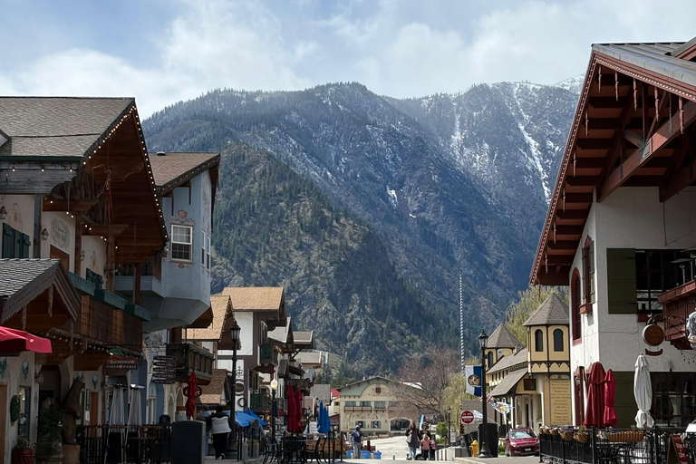 Leavenworth: Tour Bavarian village, mountains, falls & lakes
