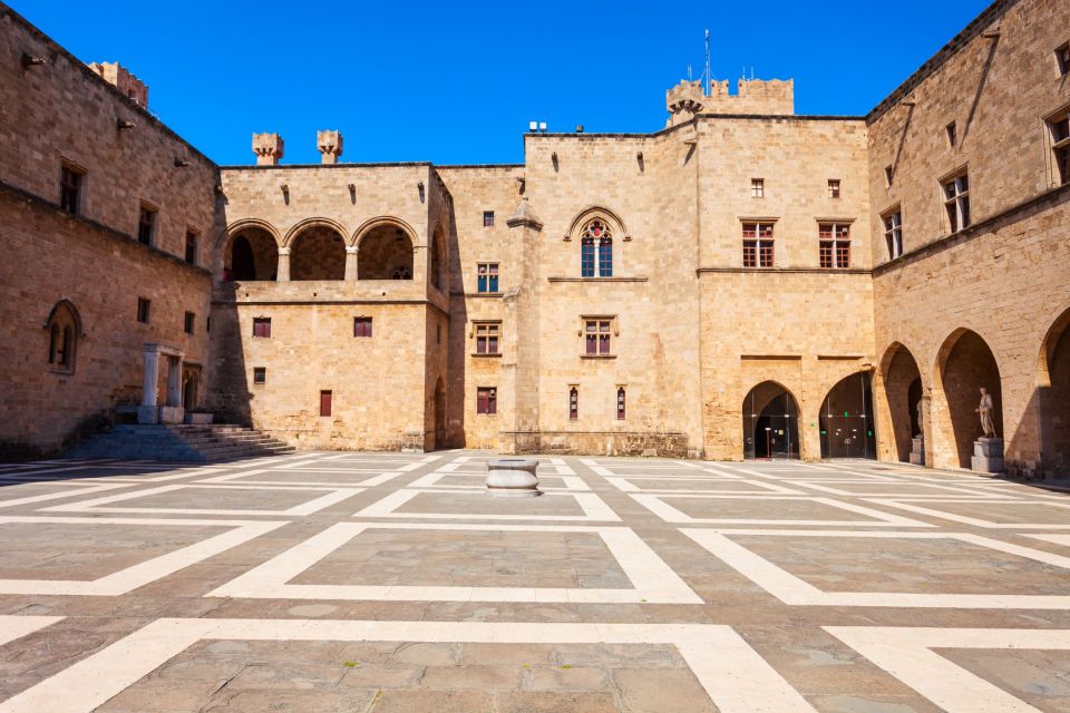 Sightseeing Of Rhodes. Grand masters Palace in Rhodes old town, Rhodes  island, Dodecanese Islands, Greece Stock Photo