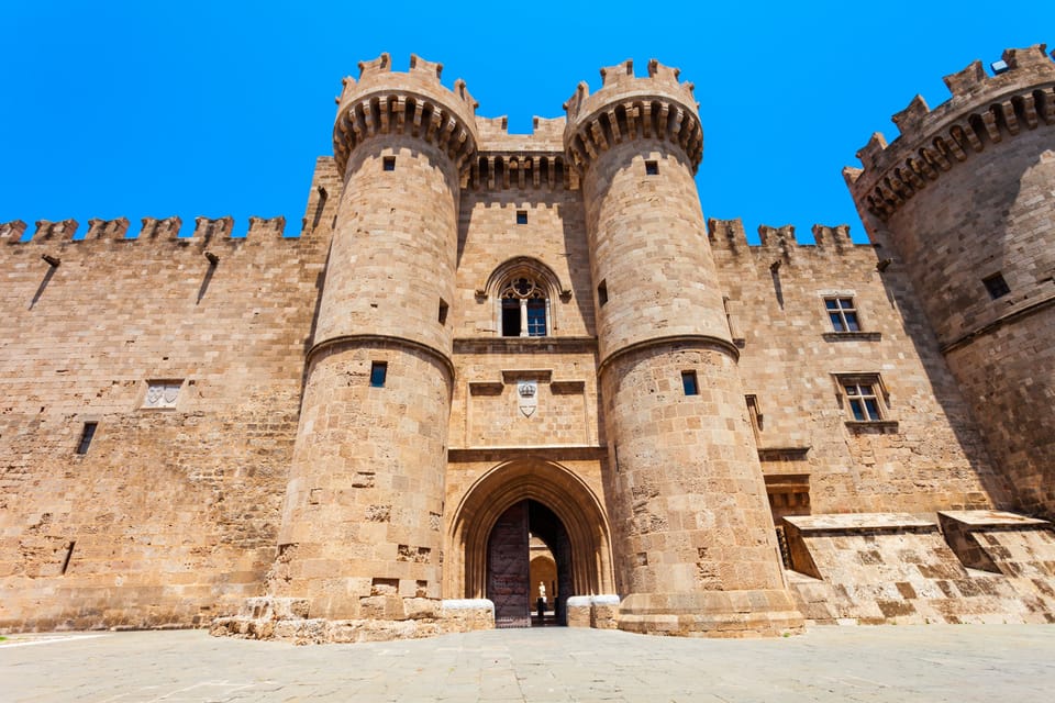 Sightseeing Of Rhodes. Grand masters Palace in Rhodes old town, Rhodes  island, Dodecanese Islands, Greece Stock Photo