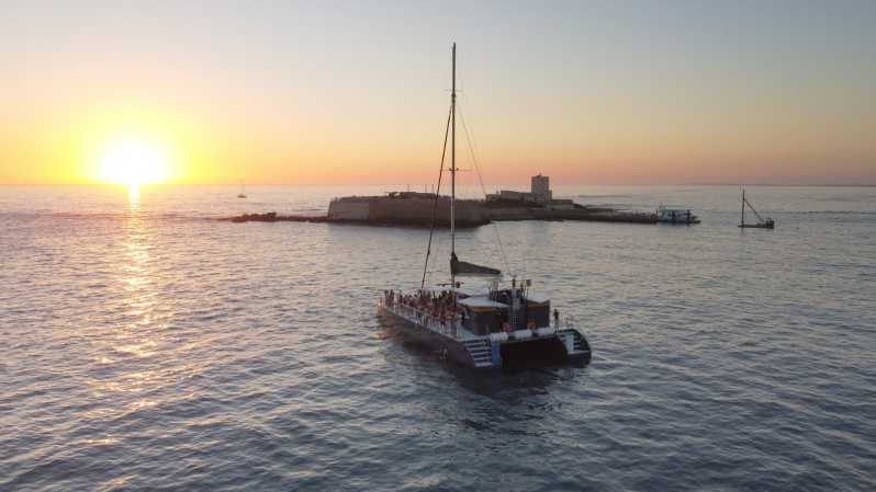Bahía de Cádiz: crociera in catamarano di 1 ora al tramonto da Sancti Petri