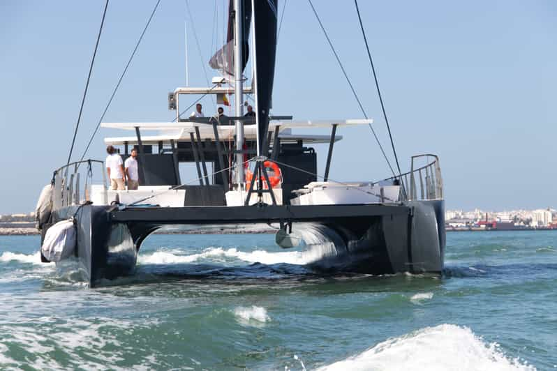 catamaran a cadiz