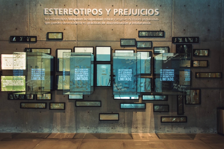 Ciudad de México: entrada al Museo Memoria y Tolerancia