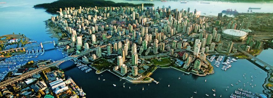 Vancouver: Highlights Tour with Lookout and Capilano Bridge