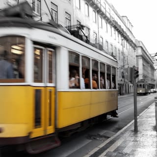 Lisboa City Tour with Shopping