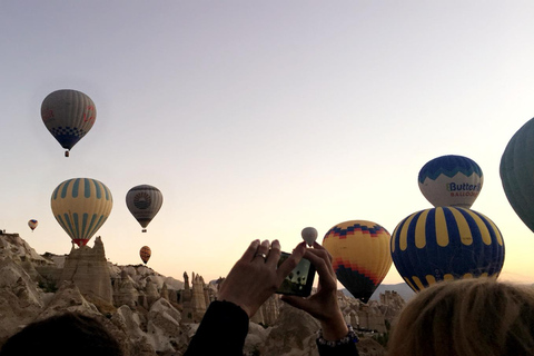 Visita panorâmica de balão de ar quente à Capadócia