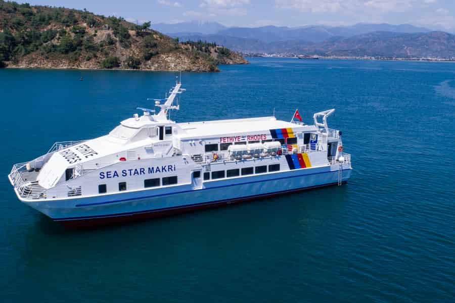 Von Fethiye aus: Fährüberfahrt nach Rhodos. Foto: GetYourGuide