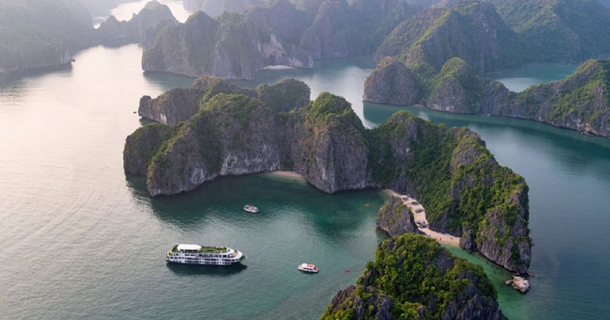 Croisi Re Toiles Dans La Baie D Halong Et La Baie De Lan Ha