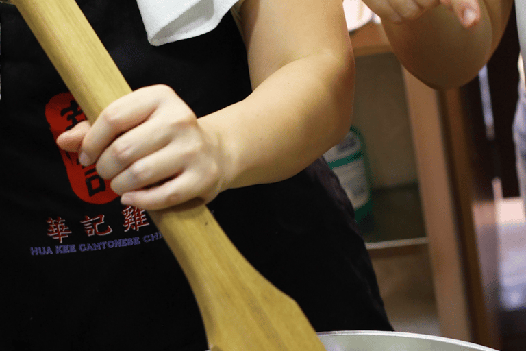 Singapore: Master Chicken Rice with a Local Hawker