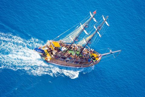 Alanya: Pirates Boat Trip with Lunch and Foam Party