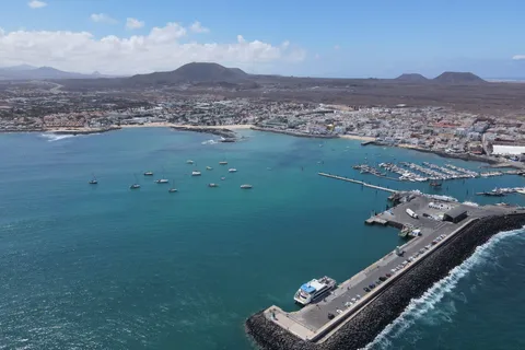 Lanzarote: Fuerteventura Return Ferry Ticket with Bus