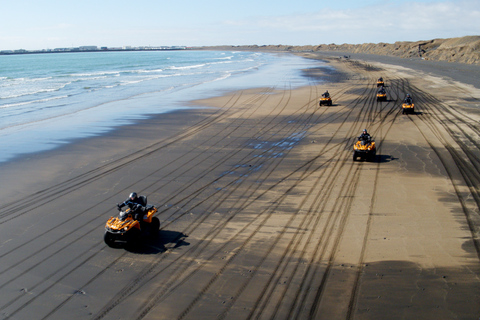 Reykjavík: Avventura in ATV di 2 ore sulla spiaggia di sabbia neraDoppio Cavaliere