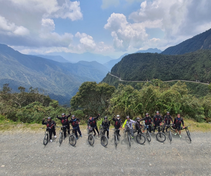 Au départ de La Paz : Circuit de 5 jours sur la route de la mort et les salines d'Uyuni en vélo