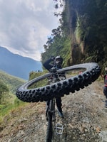 Desde La Paz, 5 días de Death Road y Uyuni Salt Flats Bike Tour - Hizvo