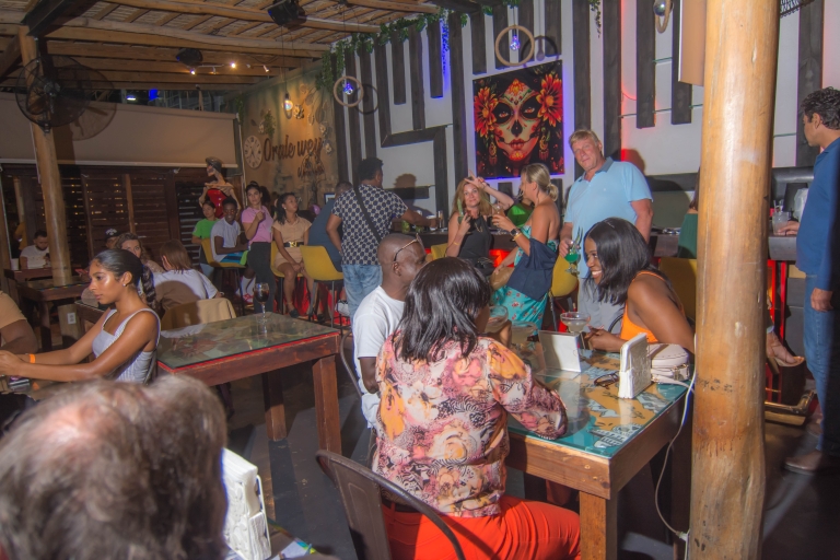 Punta Cana: Geführter Bar Crawl mit Rum Shot und Transfers