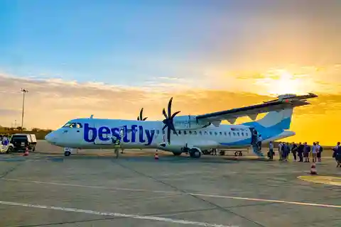 Santiago Island: 1-Way Airport Transfer to Praia