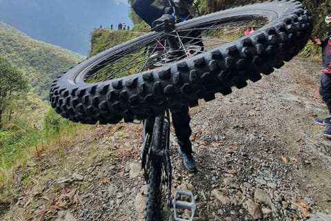 From La Paz: 3-Day Biking Death Road & Uyuni Salt Flats Tour