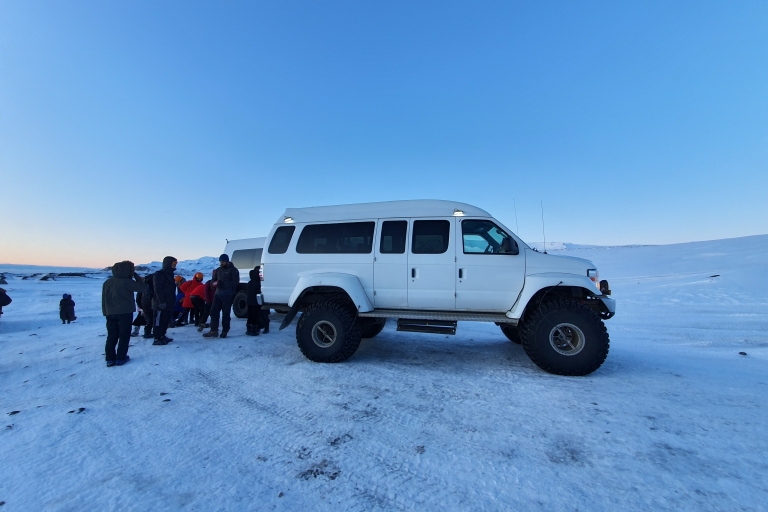 Desde Reikiavik: Excursión de invierno de 3 días por la costa sur con cueva de hieloDesde Reikiavik: tour de invierno de 3 días por la costa sur con glaciar
