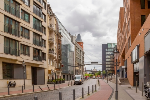 Hamburg: zamiatacz ulic polować przez centrum miastaWysyłka na terenie Niemiec