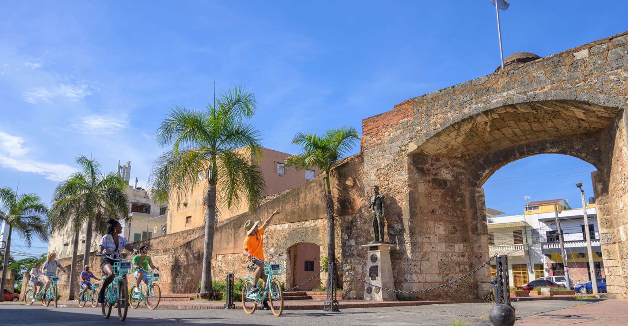 Santo Domingo, Ciudad Colonial Neighborhood Guided Bike Tour - Housity