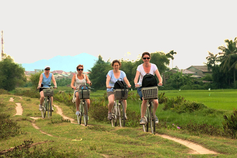 Recorrido privado en bicicleta y barco por Hoi An con cena casera