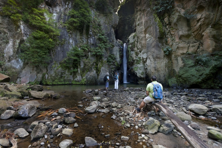 Von Ponta Delgada aus: Geführte Wandertour zum Salto do Cabrito