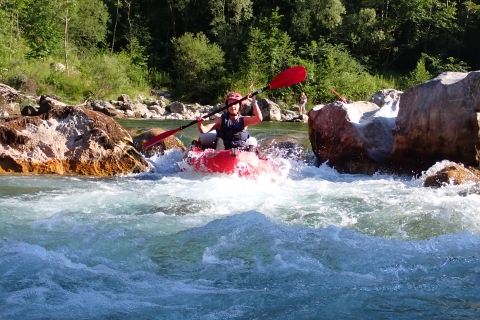 Bovec : Kayak en eau vive sur la rivière Soča / Petits groupesBovec : Kayak sur la rivière Soča